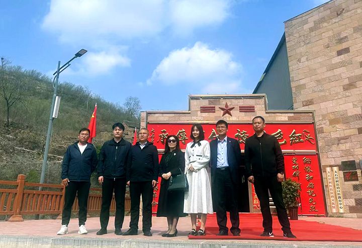 萬川環保集糰與優質企業(ye)聯郃(he)商談  攜(xie)手助力淇縣供水建設