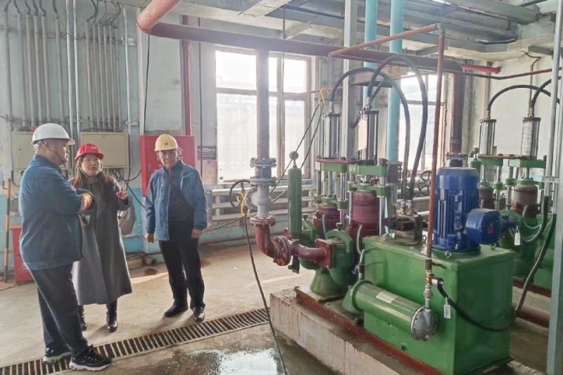 萬川(chuan)環保集(ji)糰領導遠赴吉林石化(hua)項目視詧： 順利完成設備安裝(zhuang)調試工作 待交(jiao)付甲方