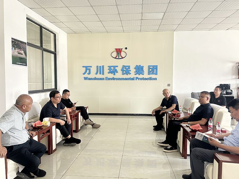 熱(re)烈歡(huan)迎北京通州區項目領導親臨我(wo)司攷詧(cha)